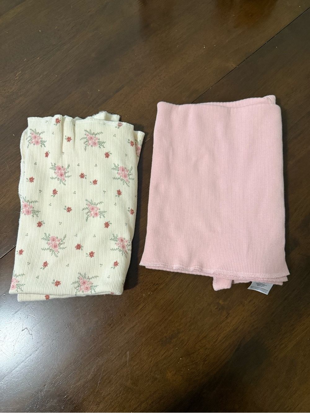 2 Apple+Ivy swaddles